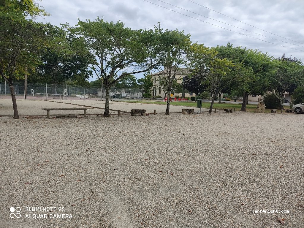 (33190) Morizès - 59 Le Bourg — foto