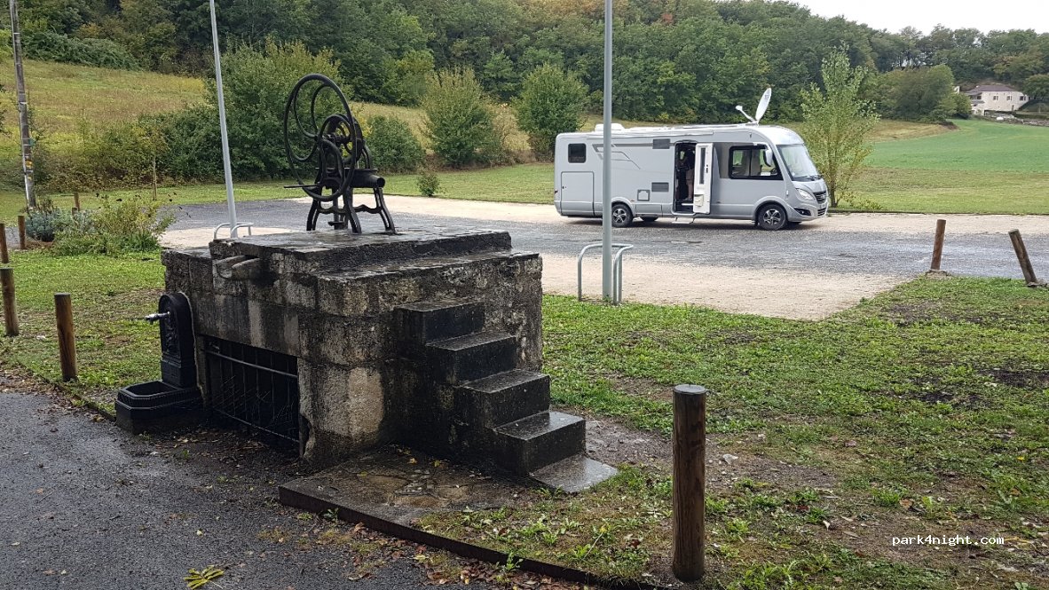 (46800) Belmontet - Belmontet — foto