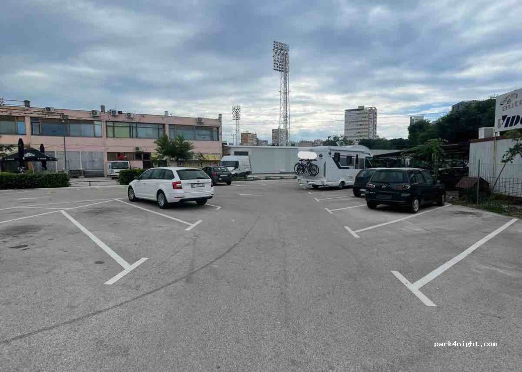 (21000) Split - 10 Ulica Hrvatske Mornarice — foto 3