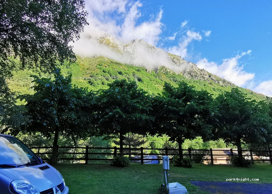 Camping les portes des cimes — foto
