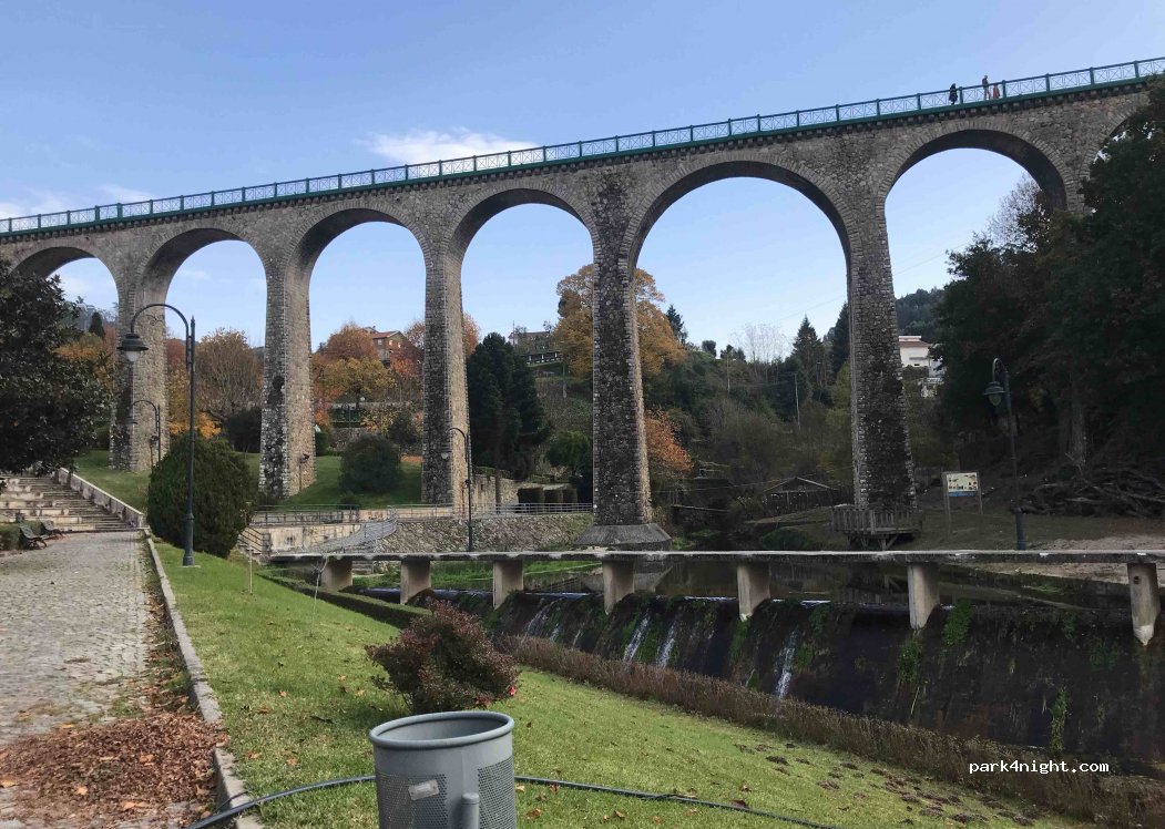 (3670-261) Vouzela - 3 Largo Feira — foto