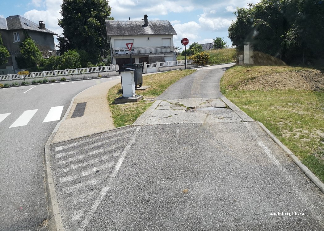Aire de Campingcar Egletons — foto 2