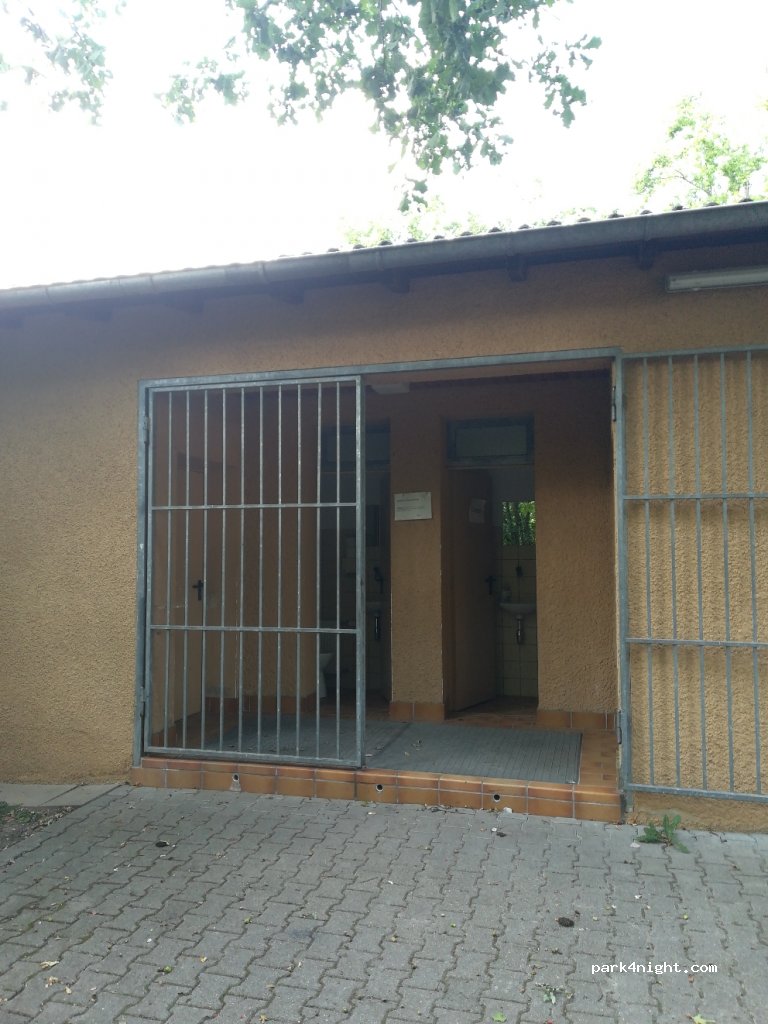 Wohnmobilstellplatz Böblingen — foto