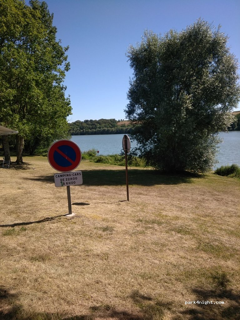 (08390) Sauville - Les-Côtes-de-Bairon — foto