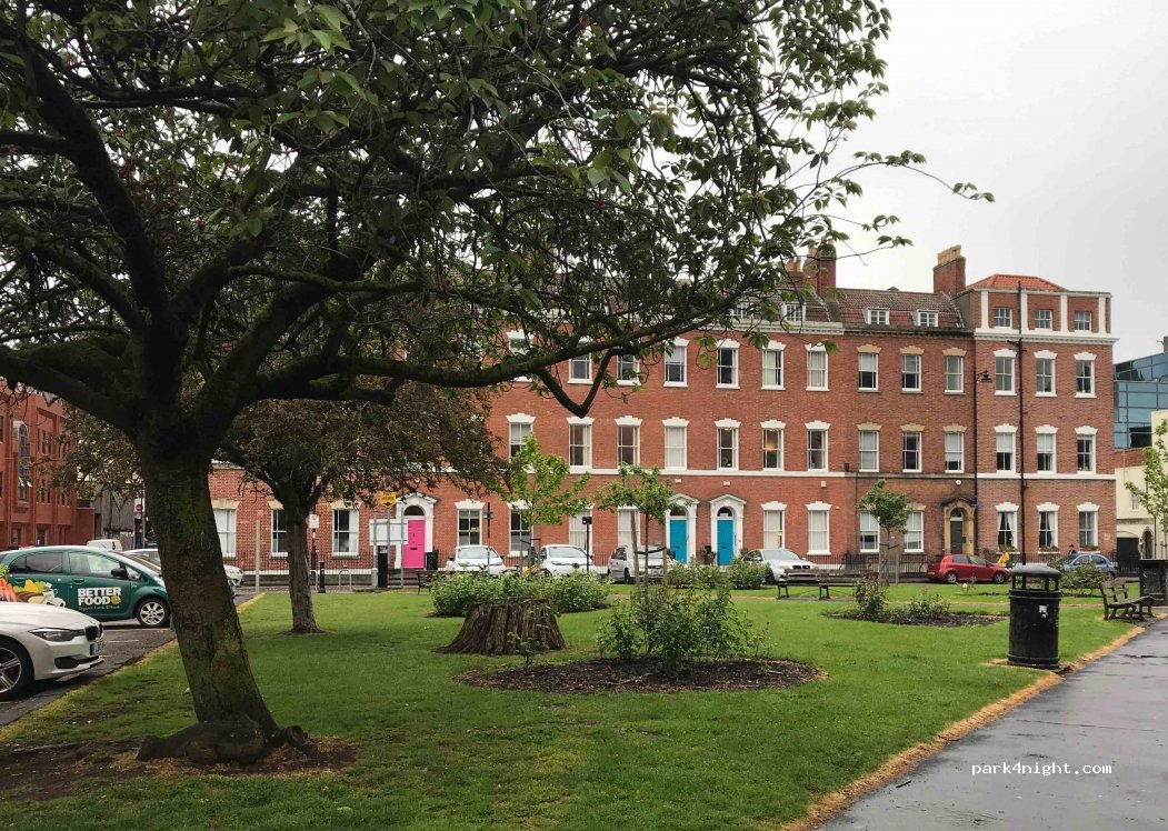 (BS2 8NX)  - 15-16 Brunswick Square — foto