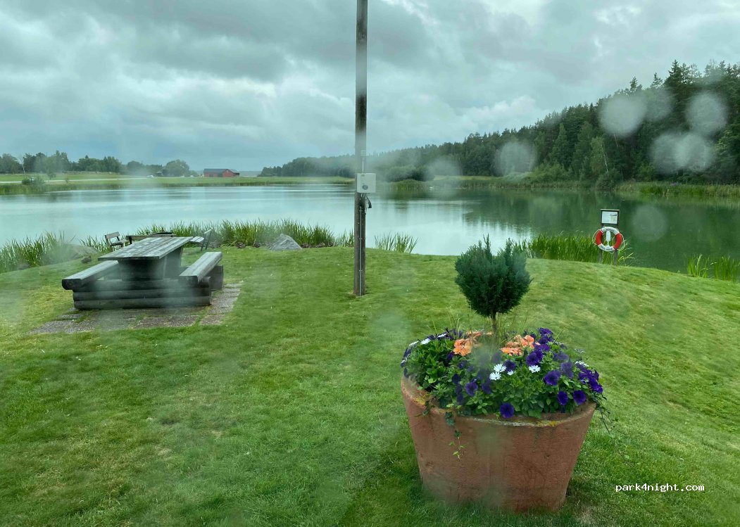 (745 96) Enköping - 5 HÄRNEVI ÄS — foto