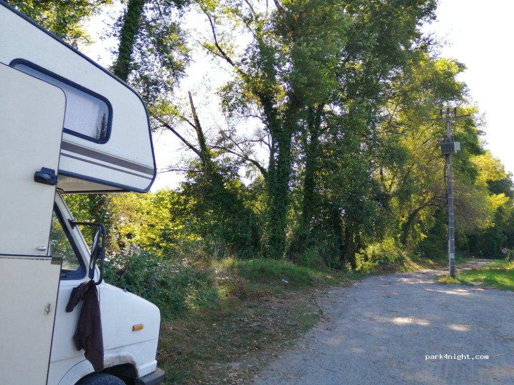 (64390) Guinarthe-Parenties - 1 Chemin de l Usine — foto