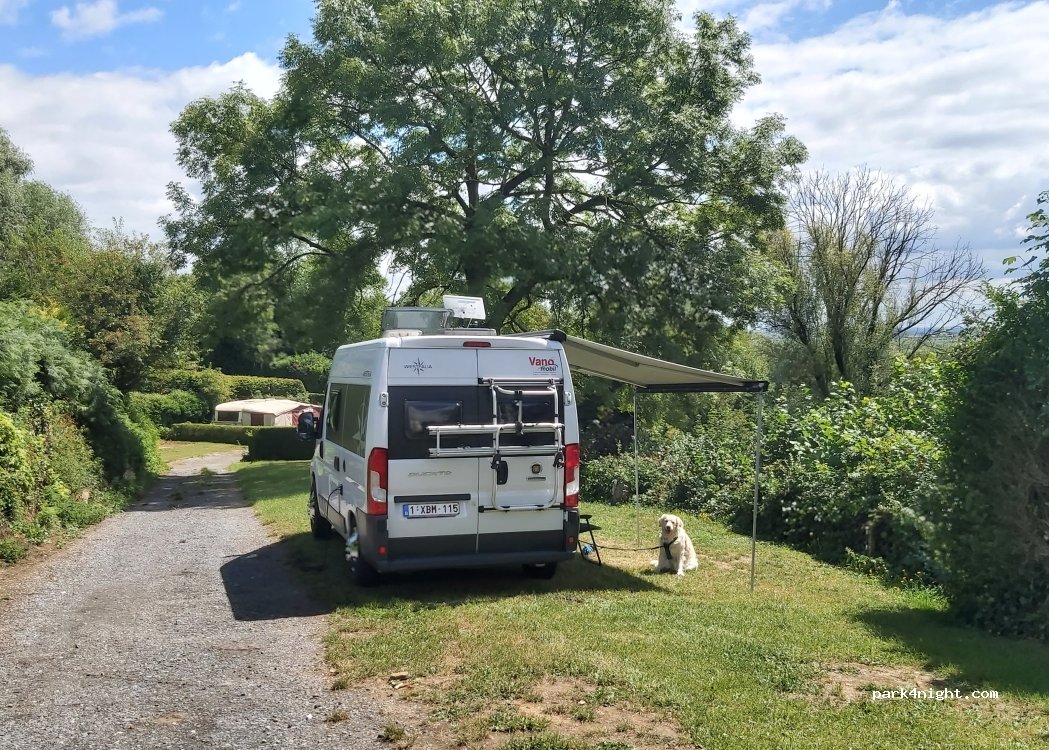 Camperpunt camping La Douce Douve — foto 3