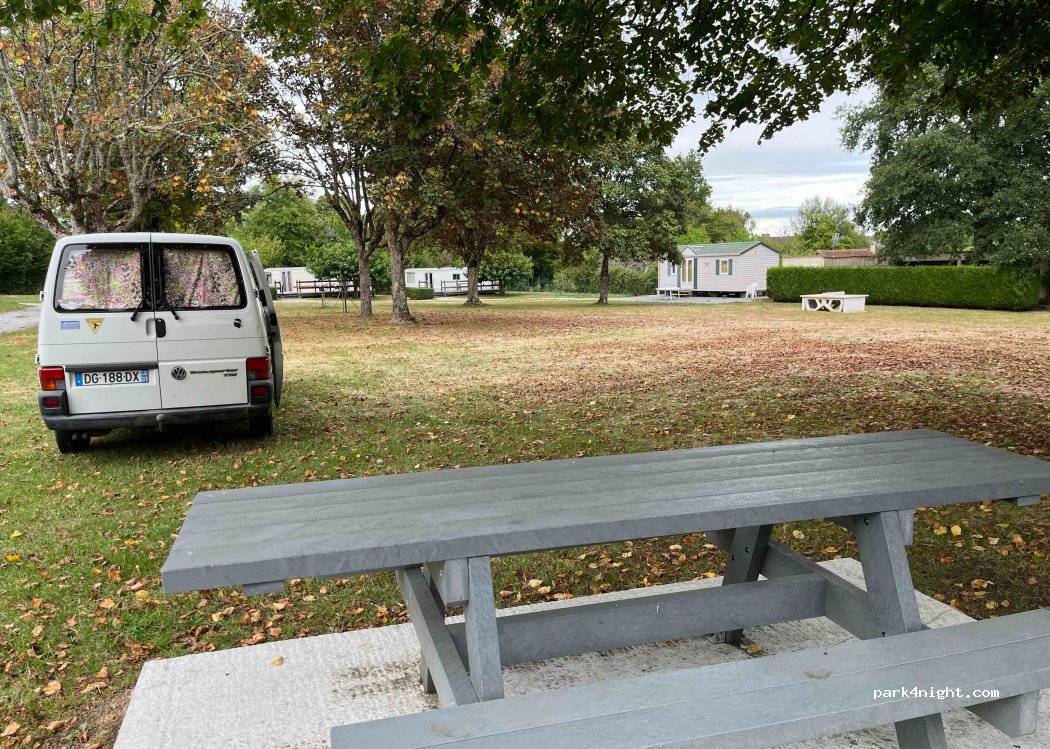 CAMPING MUNICIPAL LE PALOT — foto 2