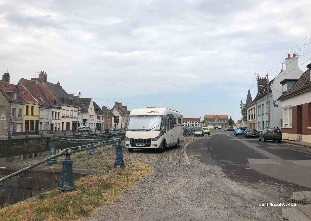 (62500) Saint-Omer - 5 Place de la Ghière — foto