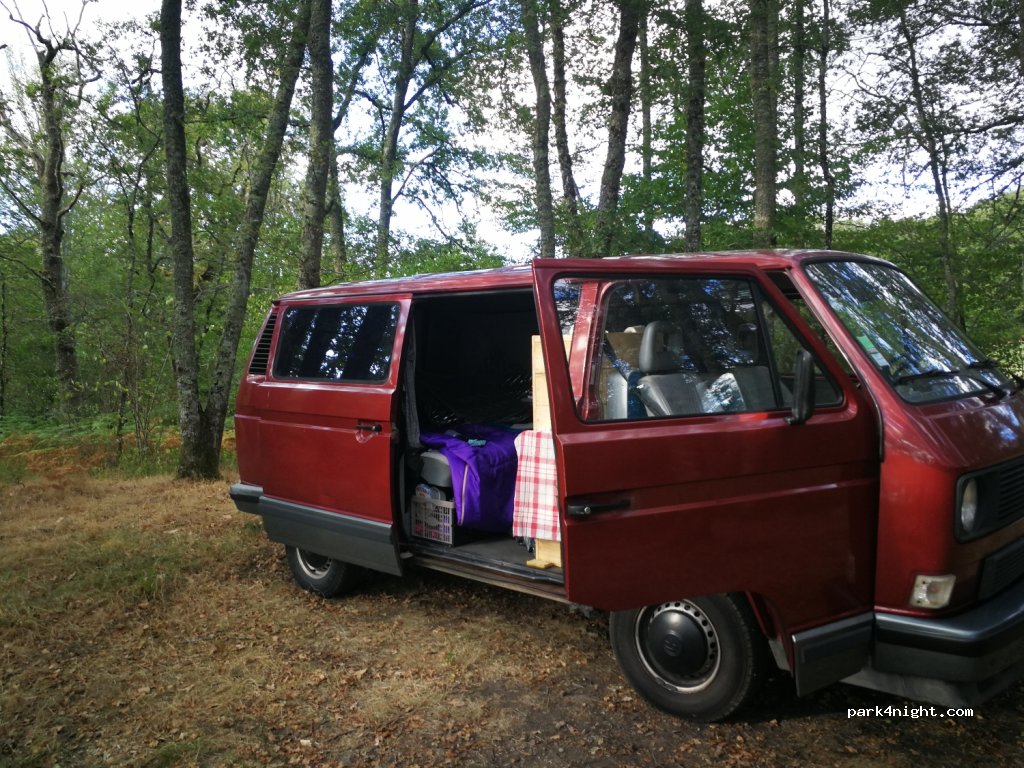 (23220) Champsanglard - Unnamed Road — foto 3