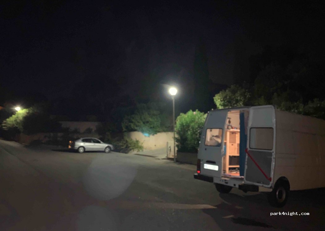 (83370) Fréjus - 131 Avenue du Petit Verdon — foto