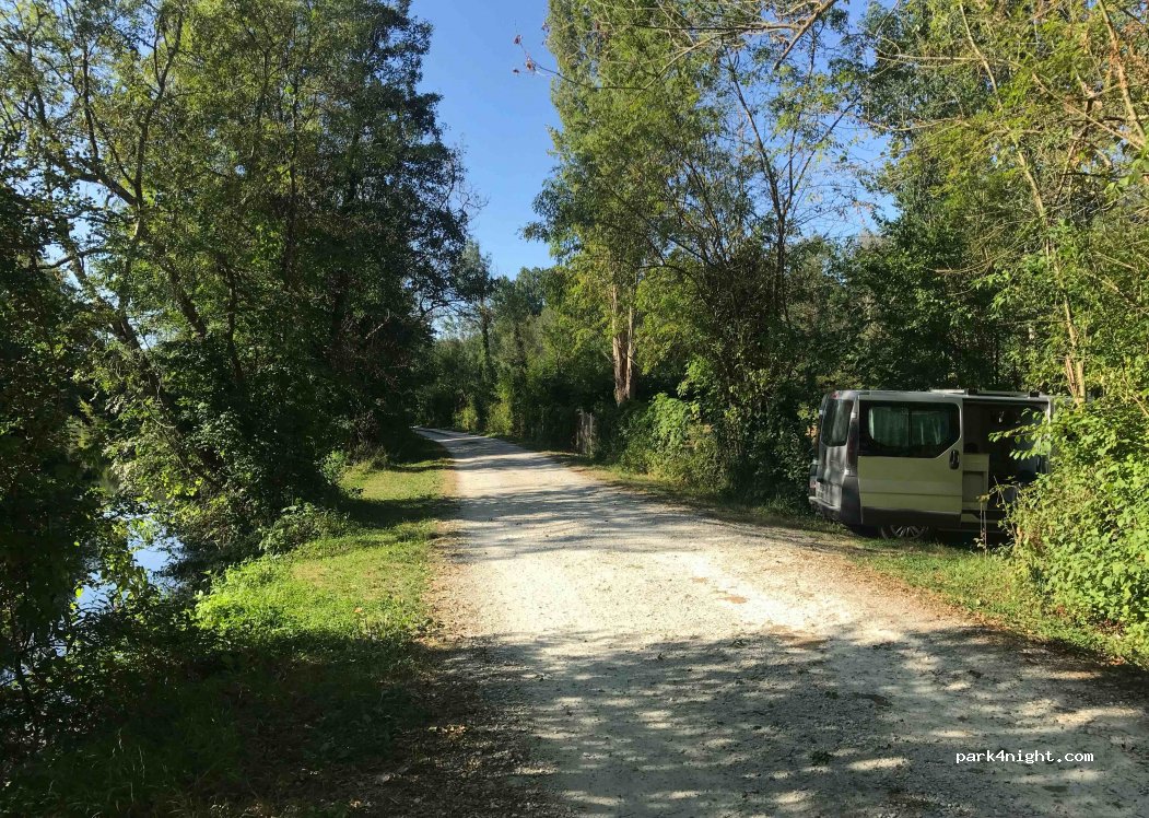 (16290) Champmillon - Bois Renaud — foto 4