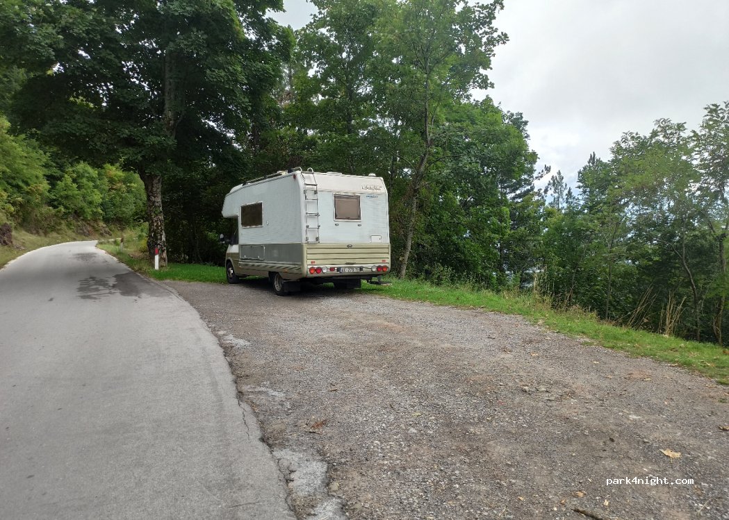 (55030) Sassorosso - 3 Località Casina Rossa — foto