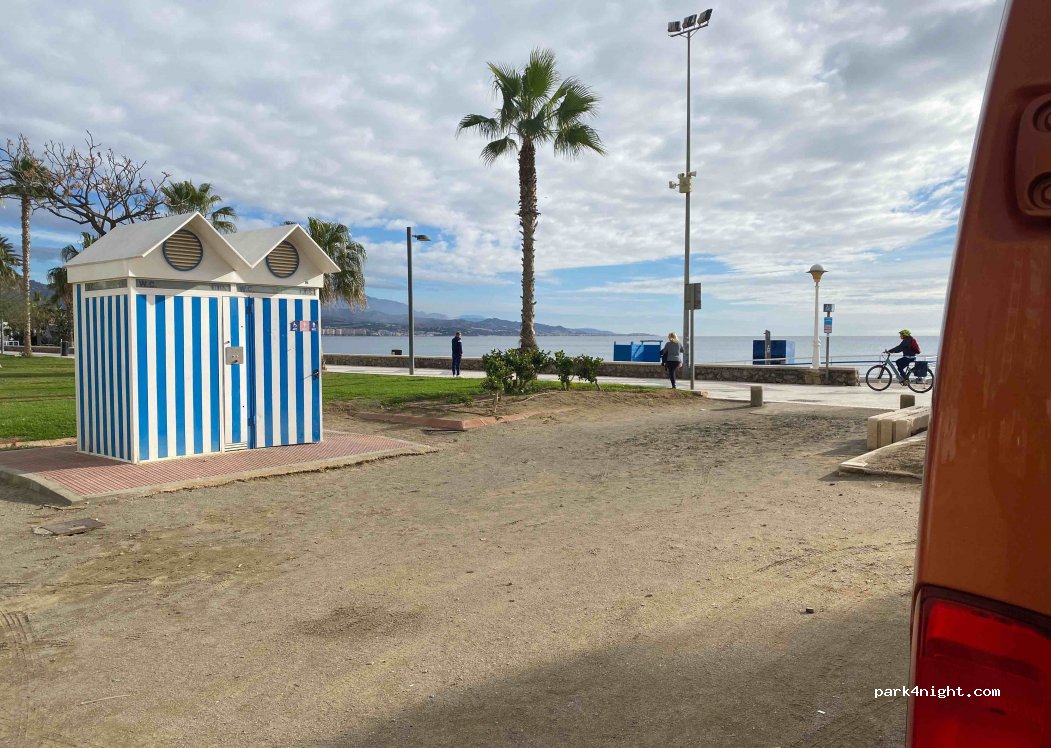 (29740) Torre del Mar - 80 Paseo Marítimo de Poniente — foto