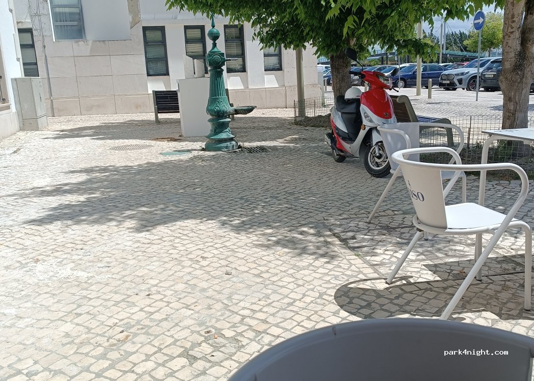 (7580) Alcácer do Sal - 80 Avenida João Soares Branco — foto