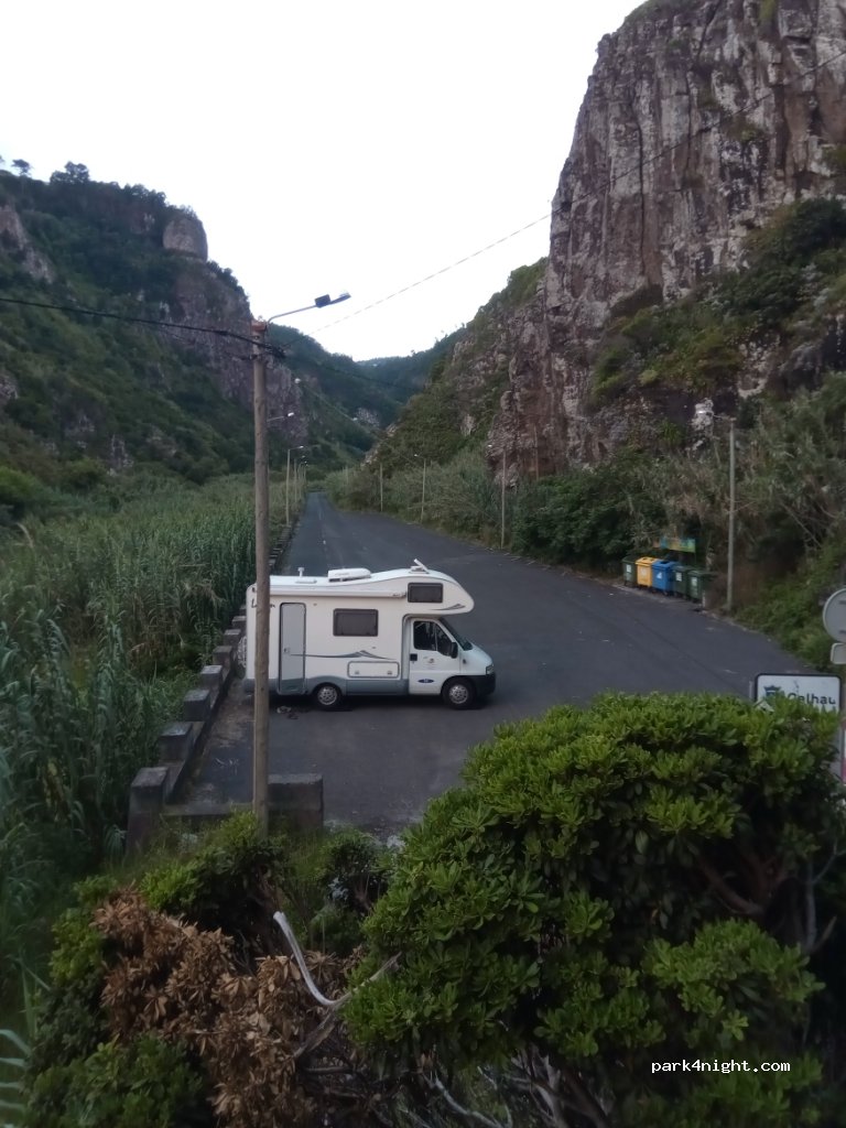 São Jorge - Estudante do Calhau de São Jorge — foto