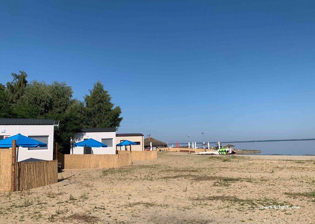 PLAŻA KADYNY SREBRNA RIWIERA — foto
