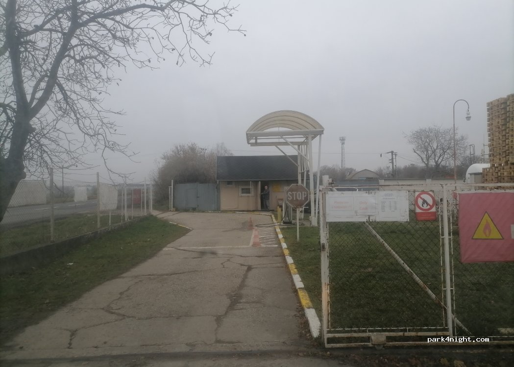 (903 01) Senec - Pezinská — foto