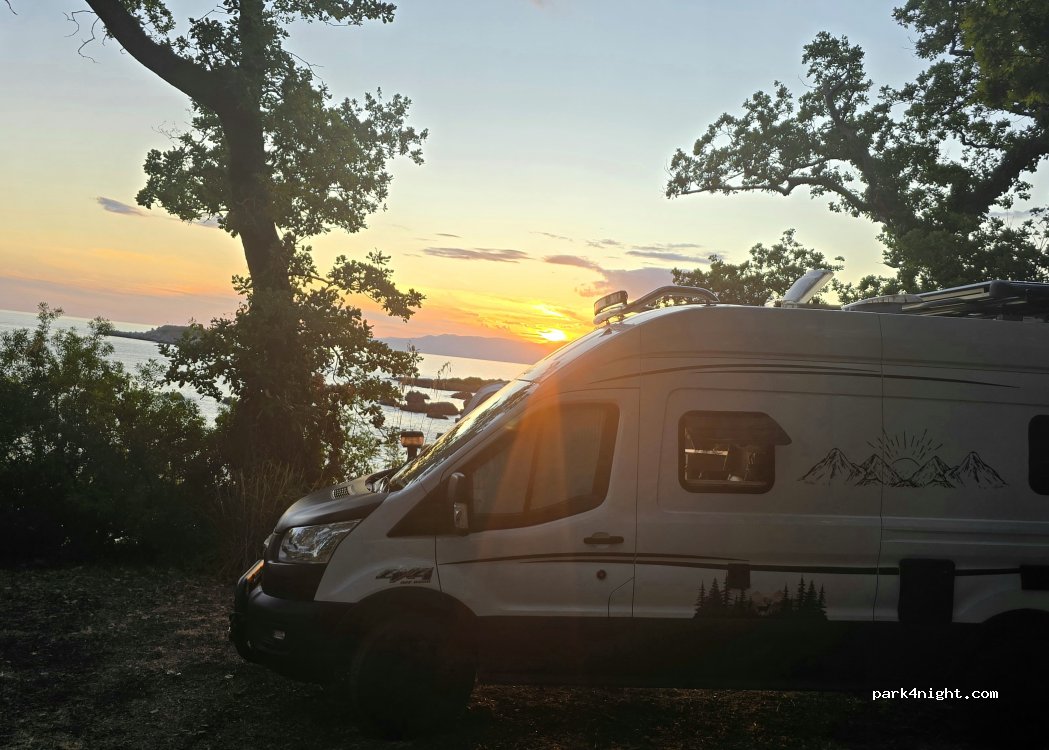 (85046) Marina - 6 SS18 — foto 4