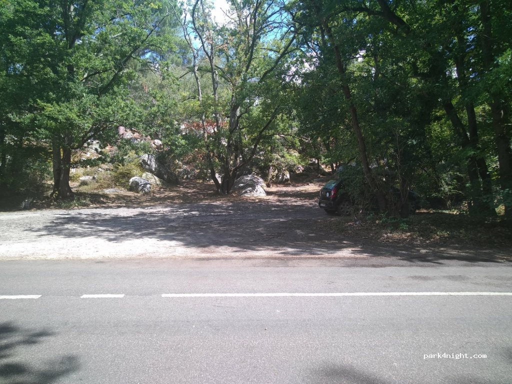 (77760) Buthiers - 149 Rue des Roches — foto