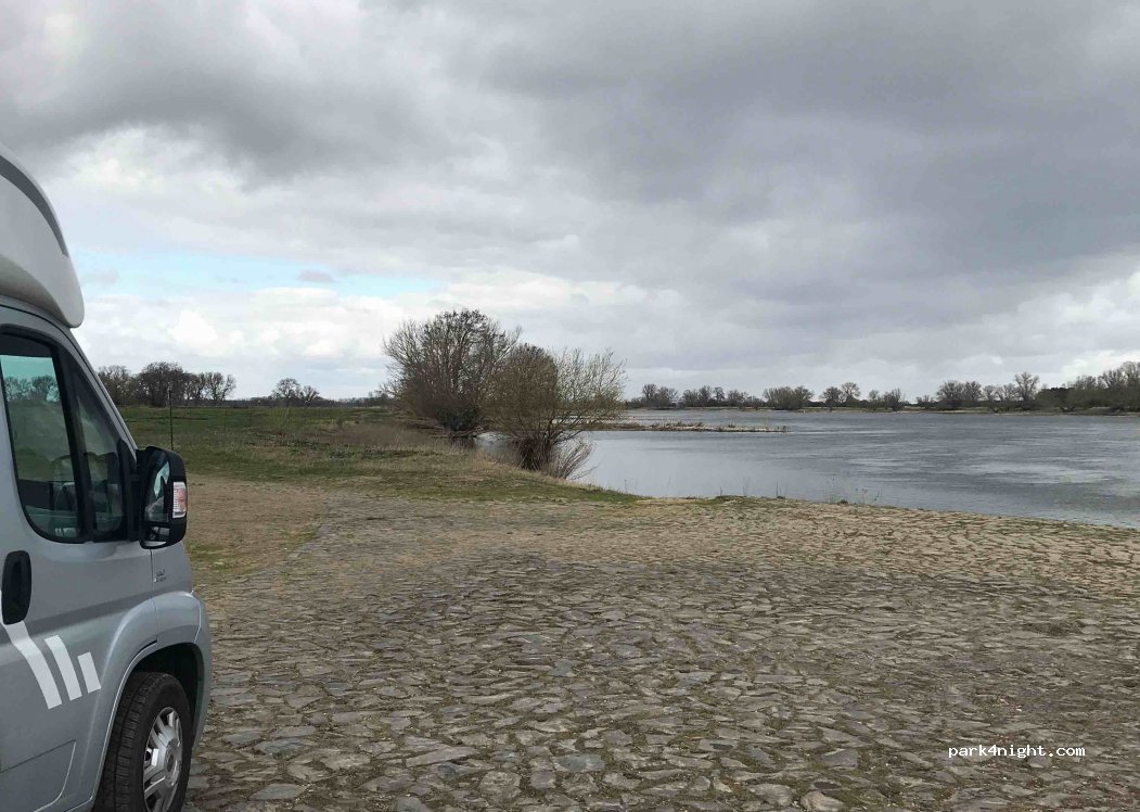 (39517) Buch - Unnamed Road — foto 2