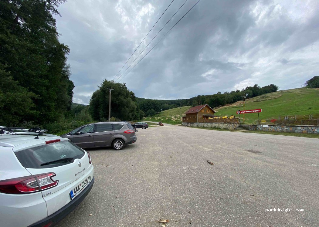 (916 37) Kálnica - — foto