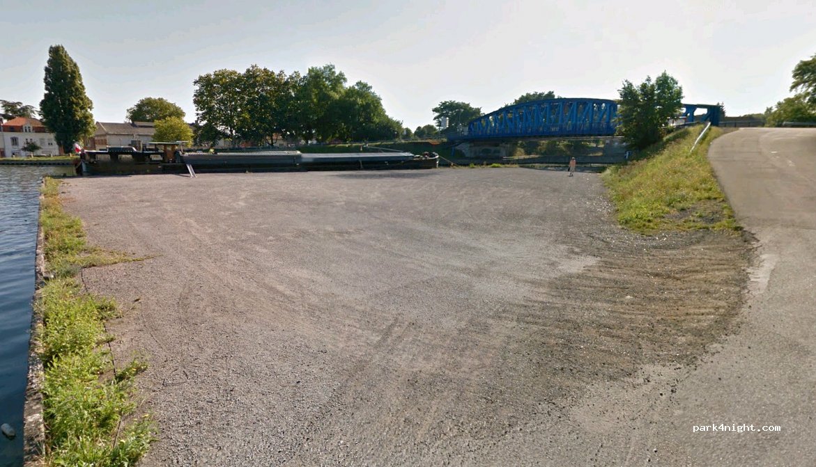 (59500) Douai - Rue Rhin et Danube — foto