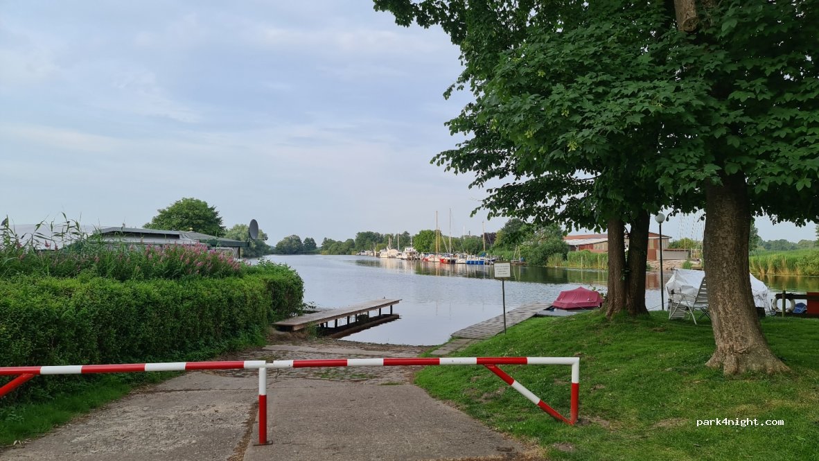 Eiderhafen Lexfähre — foto 2