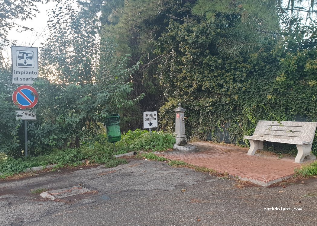 (61012) Gradara - Piazzale Paolo e Francesca — foto 2