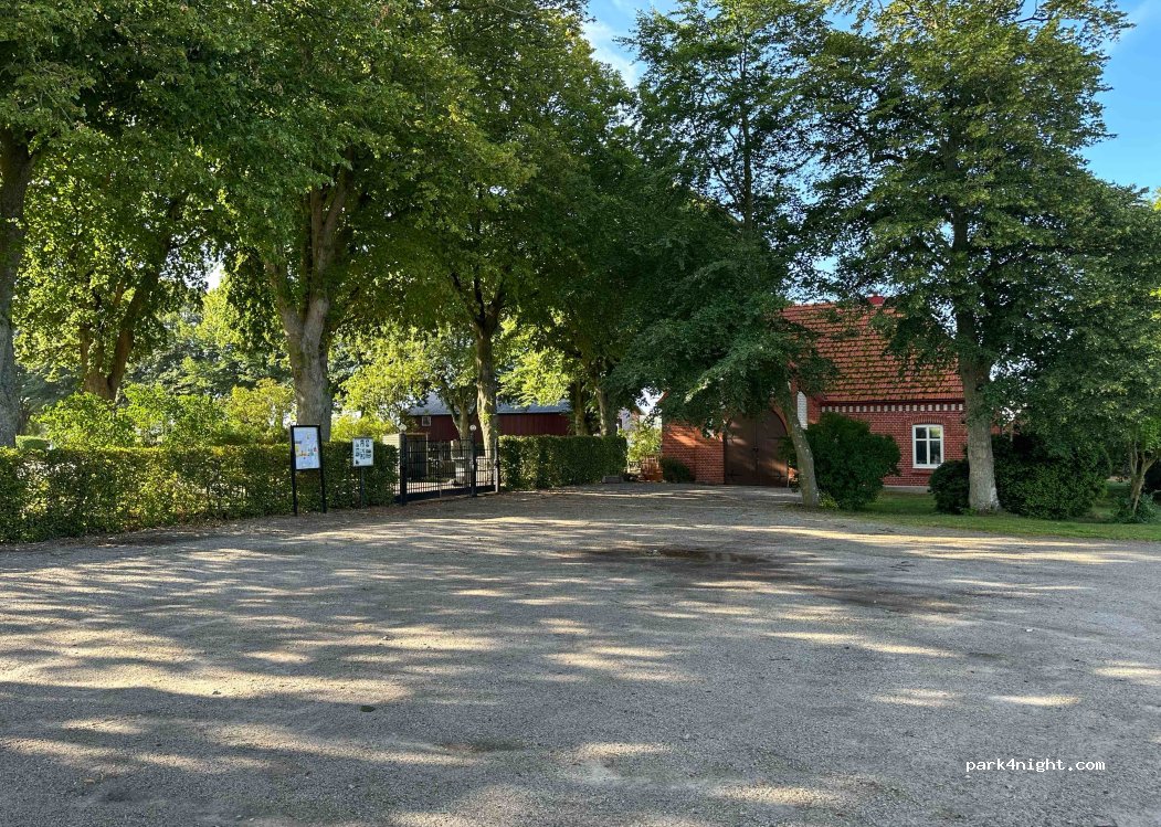 (231 93) Trelleborg - Hövdevägen — foto 3