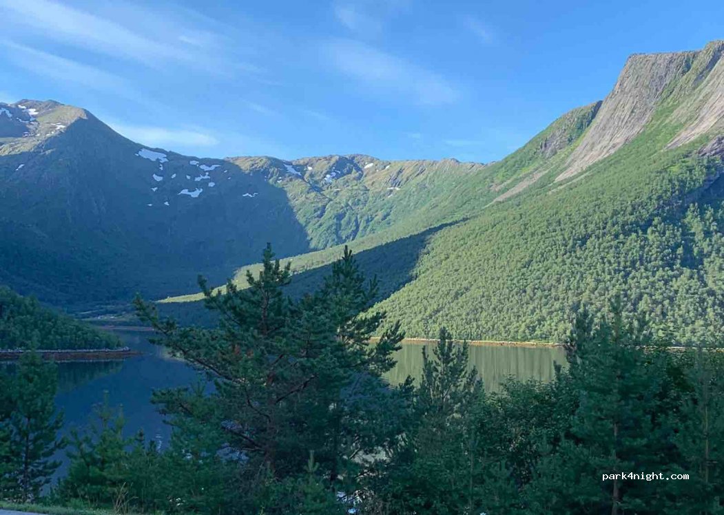 (8590)  - 10 Haukøyveien — foto
