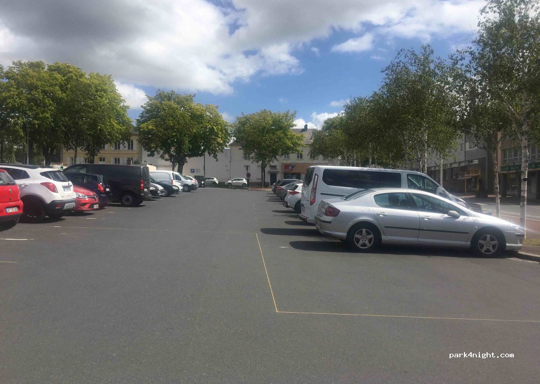(50000) Saint-Lô - 42 Rue de Neufbourg — foto