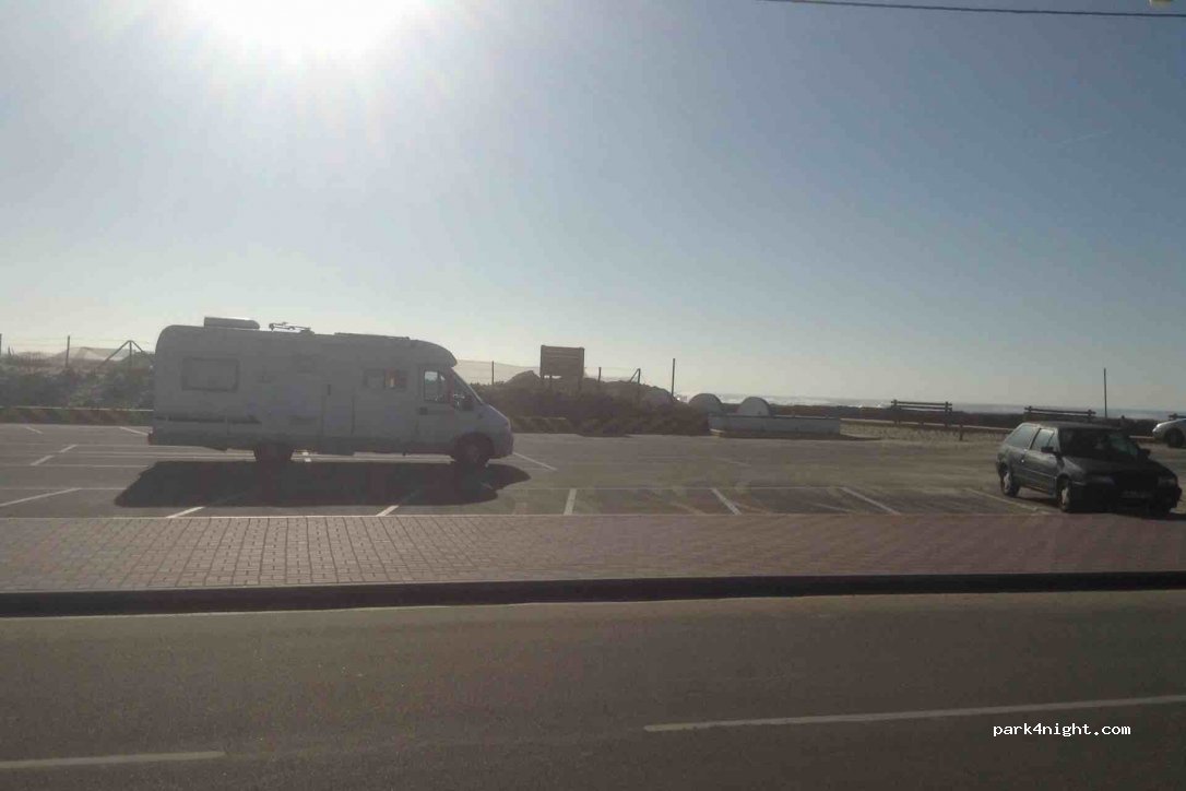 (4500-558) Paramos - 49 Rua da Praia — foto