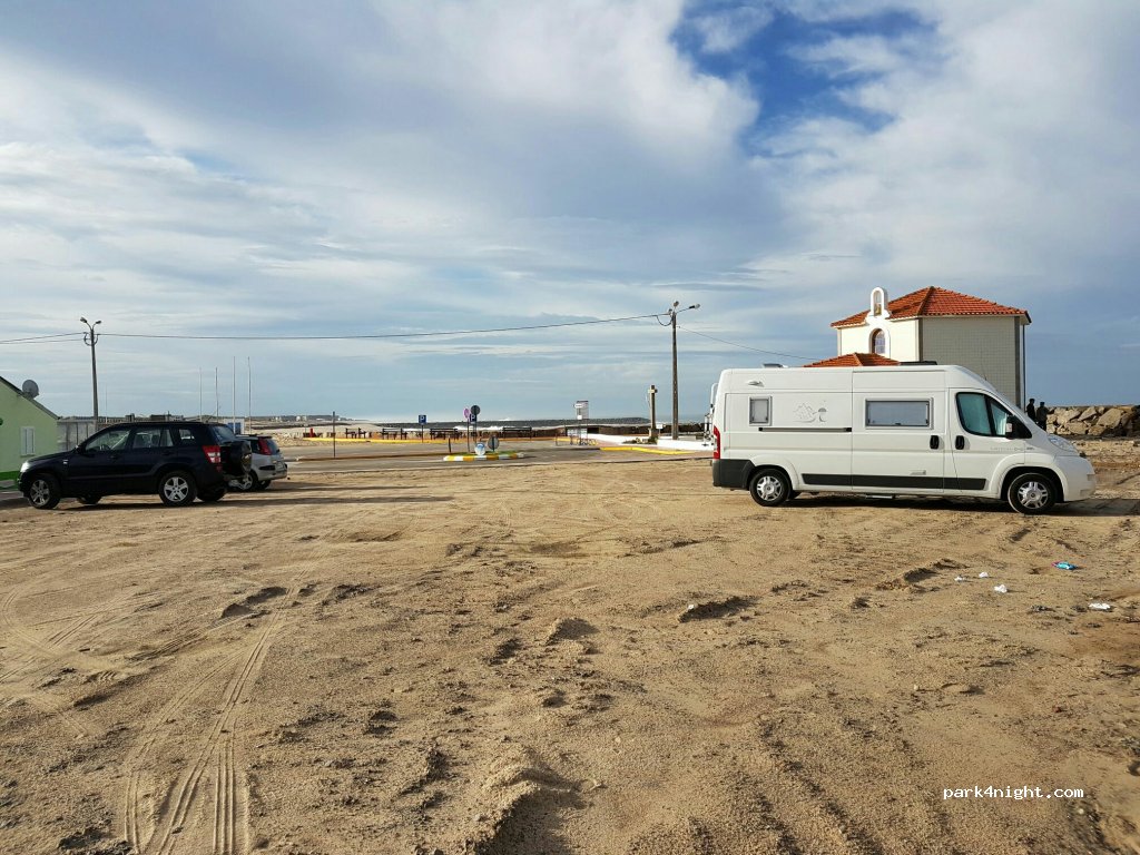 (4500-558) Paramos - 49 Rua da Praia — foto 2