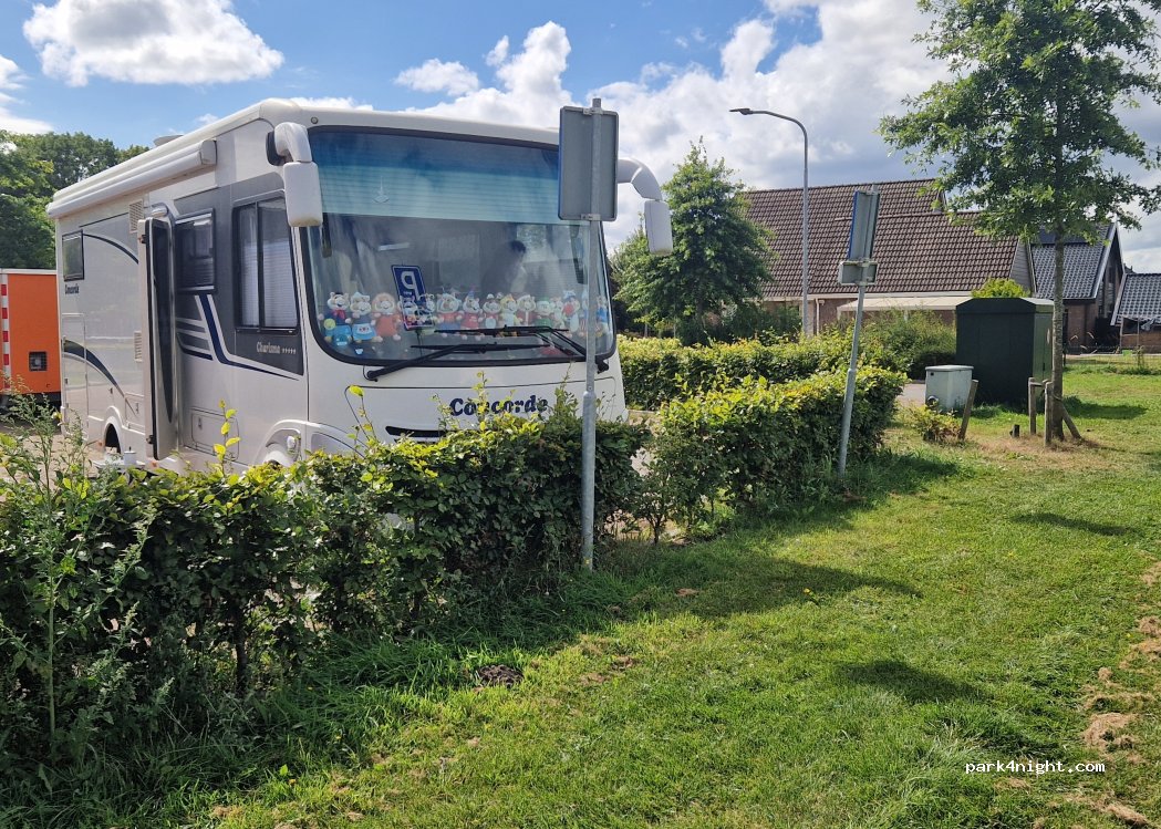 Parking Dorpscentrum De Broeckhof — foto 5