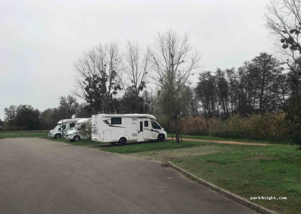 (03510) Molinet - 6 Route de Moulins — foto 2