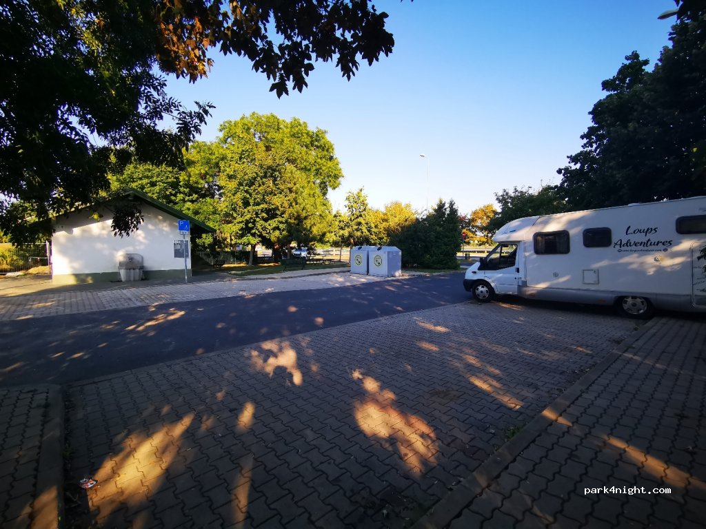(8600) Siófok - E71 — foto 3