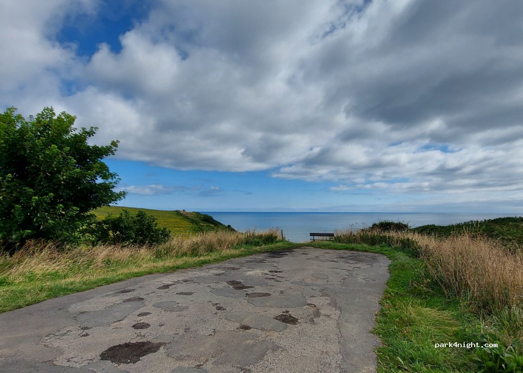 (YO13)  - Salt Pans Road — foto
