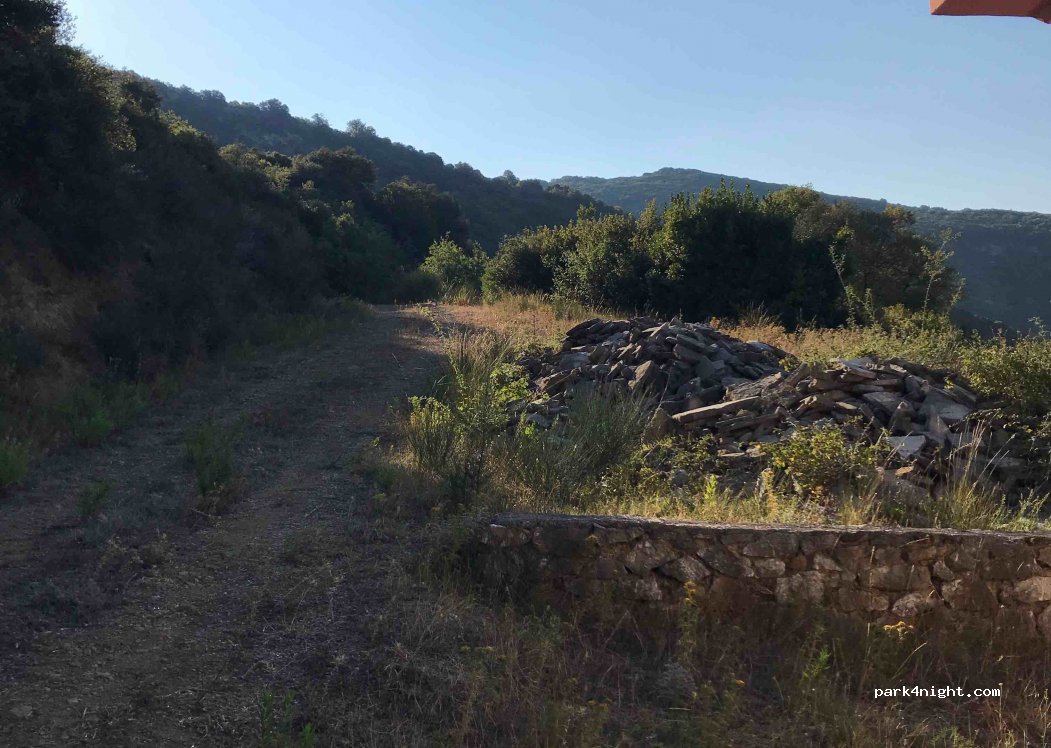 (220 24)  - Unnamed Road — foto 2