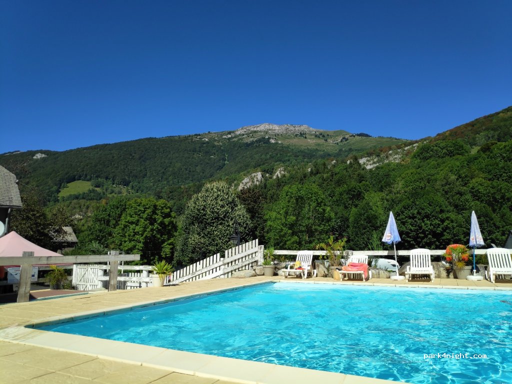 Camping L'Oree des Monts — foto