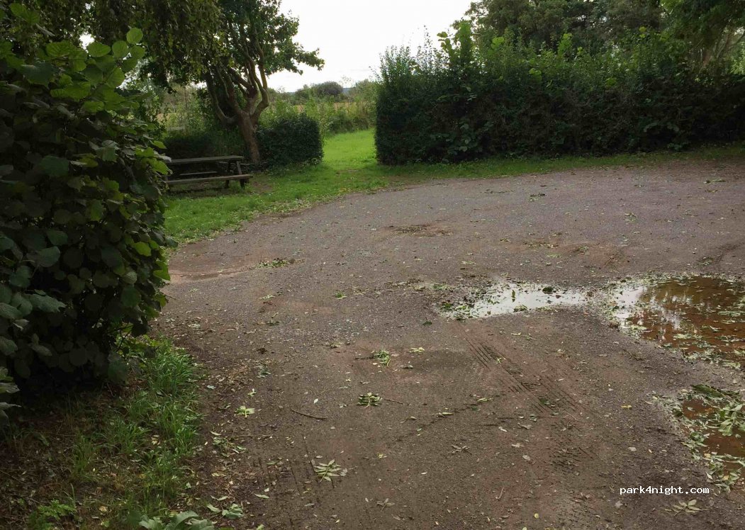 (TA7 0AR) Fordgate - 2 Barton Grange — foto