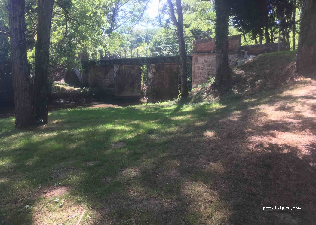 (86430) Luchapt - La Sauze — foto 2