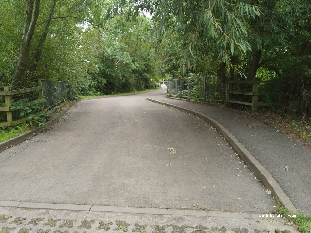(WR10 1EY) - King George's Way — foto 3