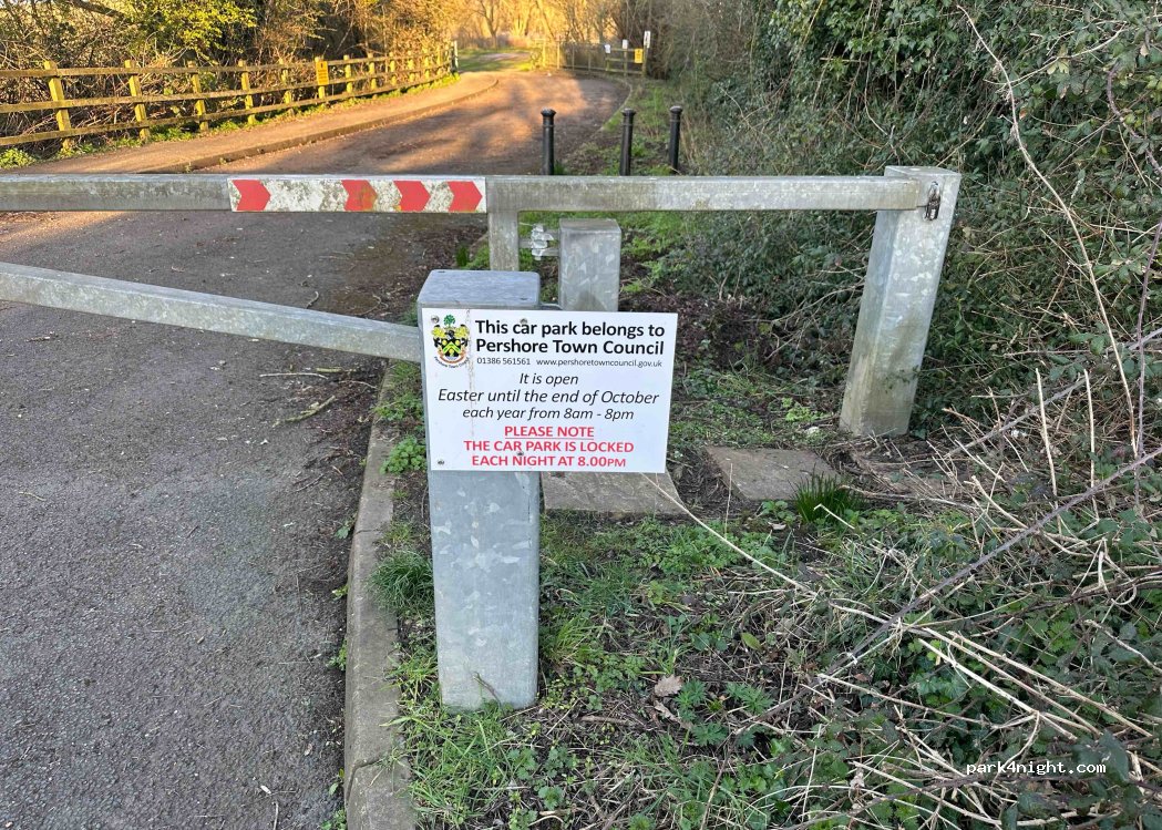 (WR10 1EY) - King George's Way — foto 5