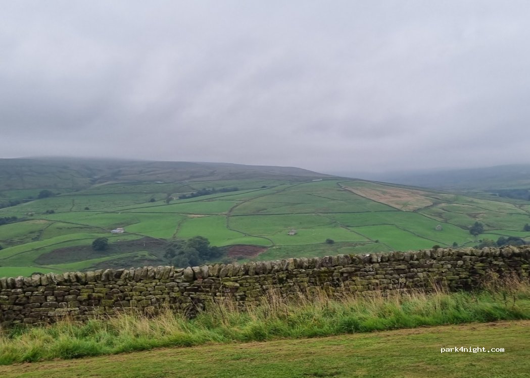(HG3 5SW)  - Unnamed Road — foto