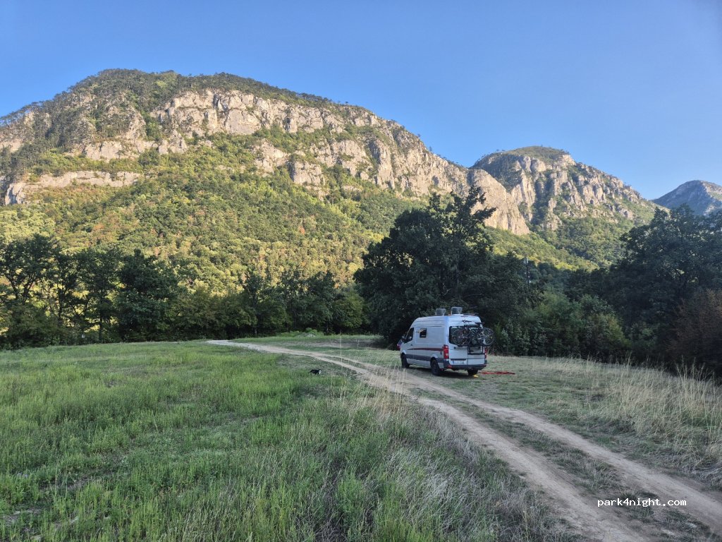 () Băile Herculane - Strada Coronini — foto 5