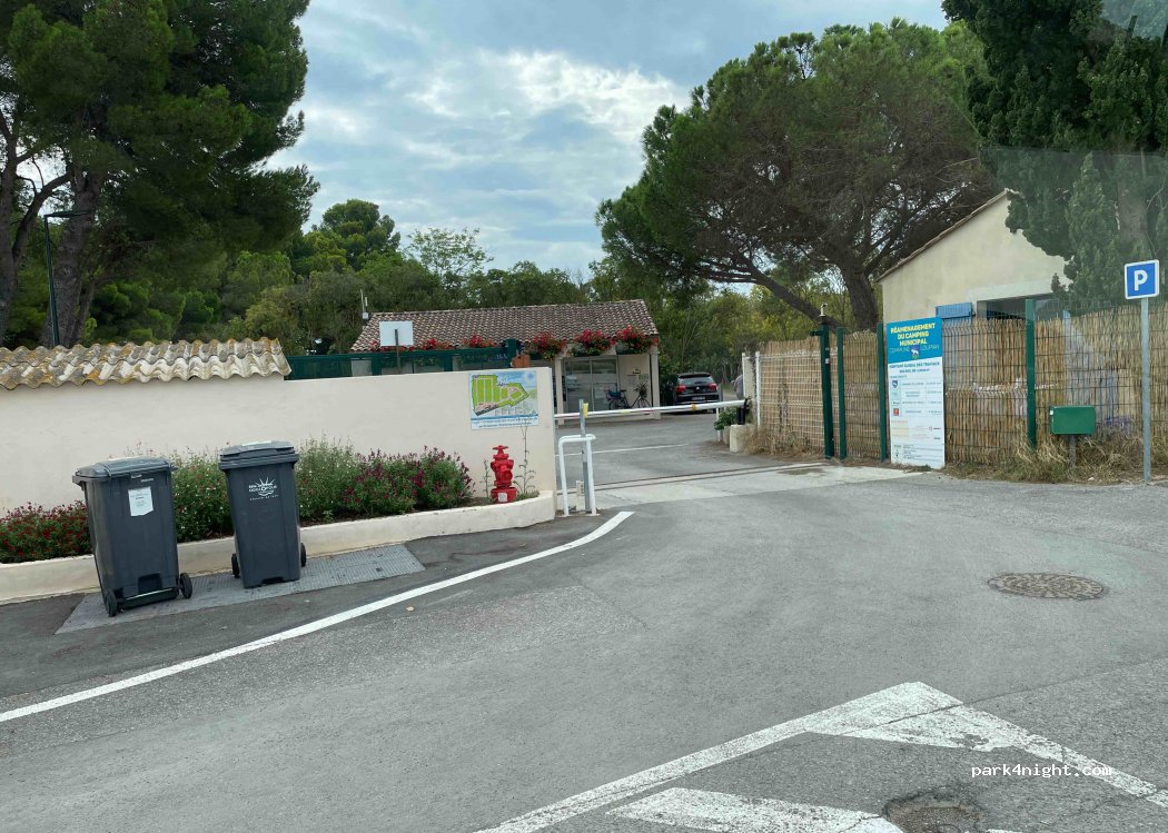 Camping Municipal de Loupian — foto