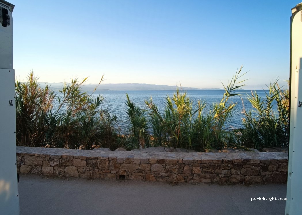 (20000) Ajaccio - Boulevard Stephanopoli de Comene — foto 3