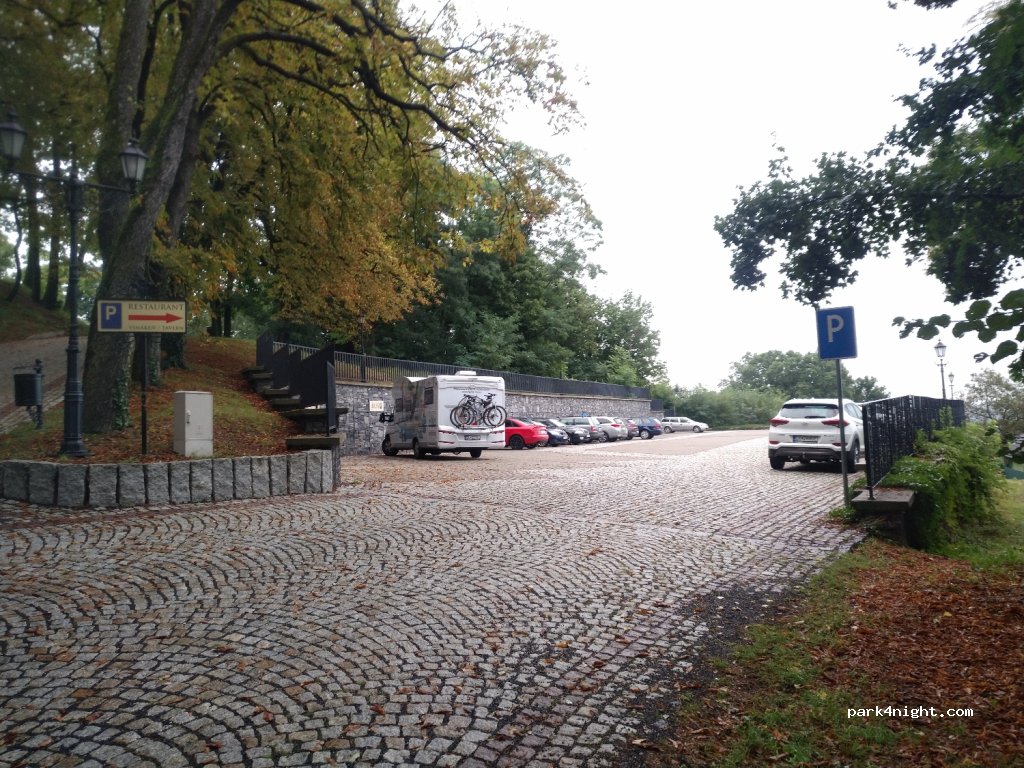 (985 11)  - 4 Budovateľov — foto 2